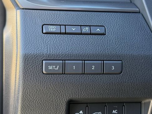 Used 2025 Lexus GX 550 image 38