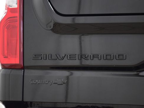 Used 2024 Chevrolet Silverado 1500 High Country w/ Technology Package AWD/4WD image 24