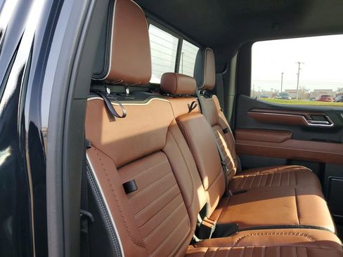 Used 2023 GMC Sierra 1500 Denali Ultimate image 31