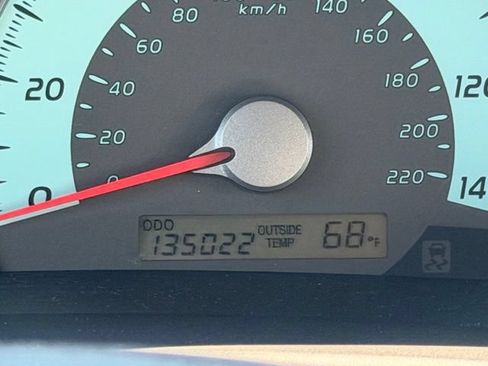 Used 2011 Toyota Camry SE FWD image 22