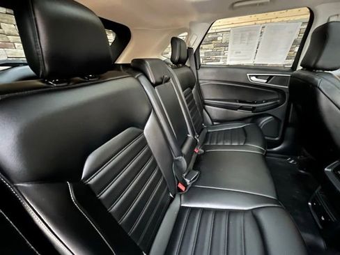 Used 2020 Ford Edge SEL w/ Convenience Package AWD/4WD image 39