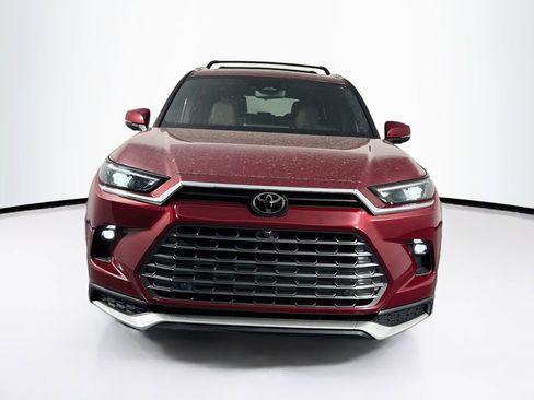 New 2026 Toyota Grand Highlander AWD Hybrid image 2