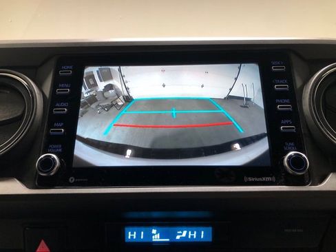 Used 2022 Toyota Tacoma TRD Sport image 30