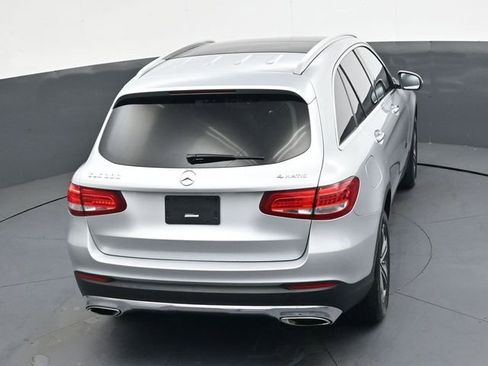 Used 2016 Mercedes-Benz GLC 300 4MATIC w/ Premium Package image 23