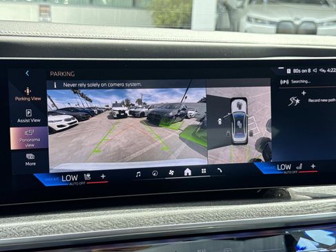 Used 2025 BMW i7 eDrive50 w/ M Sport Package image 26