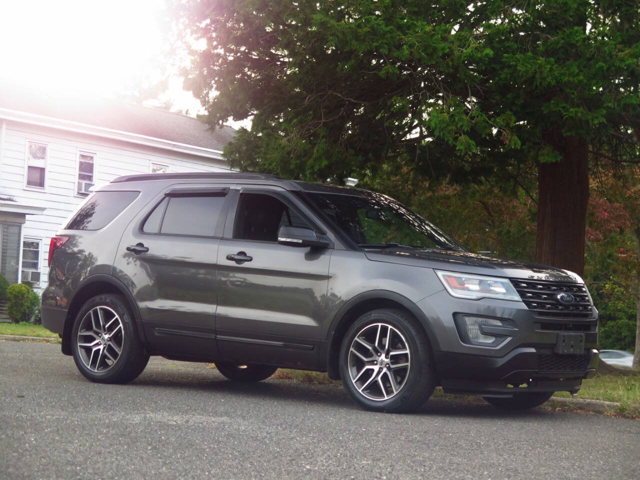 Used 2016 Ford Explorer Sport w/ Equipment Group 401A AWD/4WD image 6