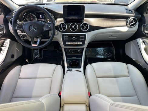 Used 2019 Mercedes-Benz GLA 250 image 4