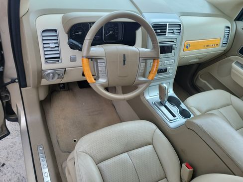 Used 2007 Lincoln MKX 2WD image 12