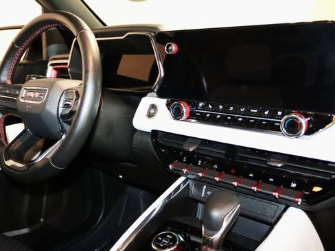 Used 2023 GMC Canyon AT4X image 71