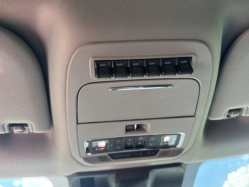 Used 2024 Ford F350 Lariat w/ Lariat Ultimate Package AWD/4WD image 16