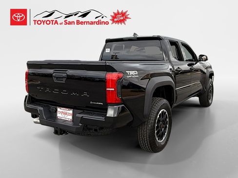 New 2025 Toyota Tacoma TRD Off-Road image 5