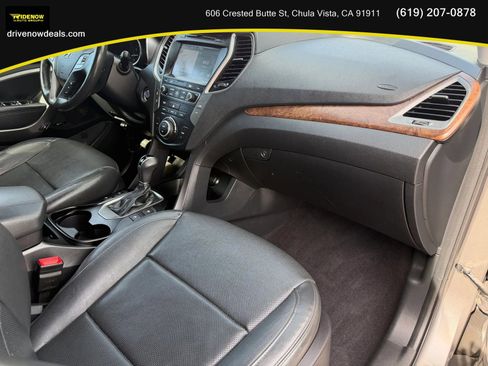 Used 2018 Hyundai Santa Fe Sport FWD image 12