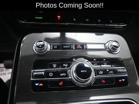 Used 2023 Lincoln Nautilus AWD w/ Premium Package image 15