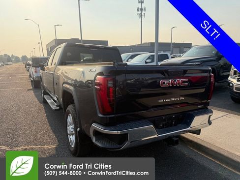 Used 2024 GMC Sierra 3500 SLT AWD/4WD image 5