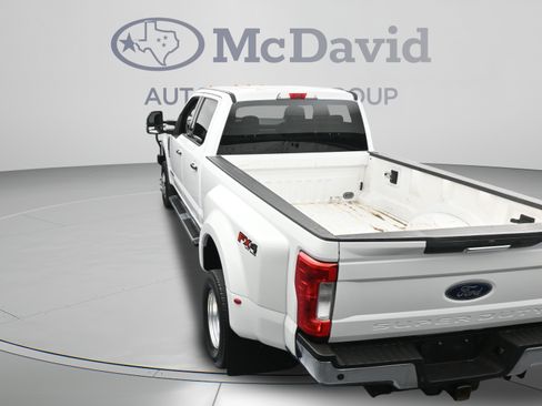 Used 2019 Ford F350 XLT w/ XLT Premium Package AWD/4WD image 37