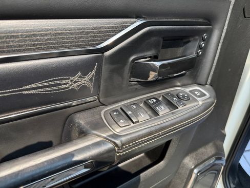 Used 2022 RAM 2500 Limited AWD/4WD image 14