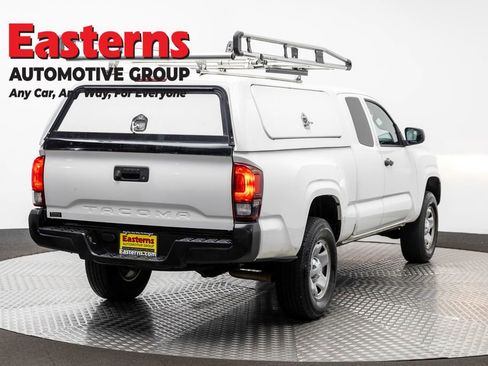 Used 2020 Toyota Tacoma SR RWD image 5