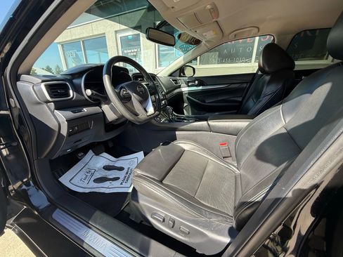 Used 2018 Nissan Maxima 3.5 SV image 8