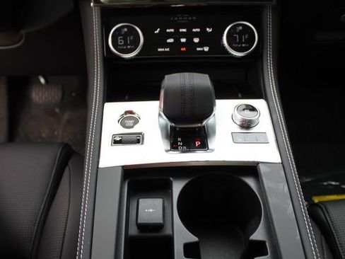 New 2026 Jaguar F-PACE R-Dynamic S image 13