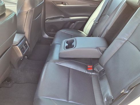 Used 2025 Toyota Camry XLE w/ Premium Plus Package image 16