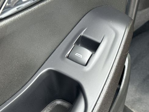 Used 2022 Chevrolet Traverse RS AWD/4WD image 33