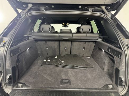 Used 2024 BMW X5 xDrive40i w/ M Sport Package AWD/4WD image 16