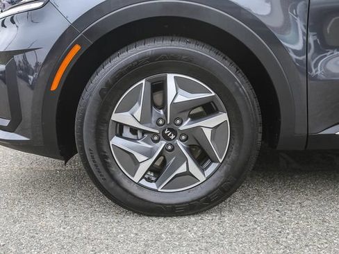 Used 2021 Kia Sorento S FWD image 13