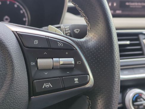 Used 2023 Genesis G70 3.3T image 20