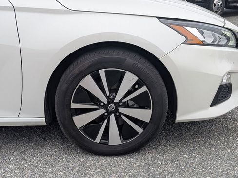 Used 2022 Nissan Altima 2.5 SV image 11