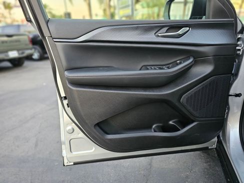 New 2026 Jeep Grand Cherokee Laredo image 20