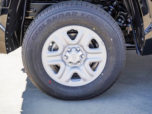 New 2026 Toyota Tundra SR image 8