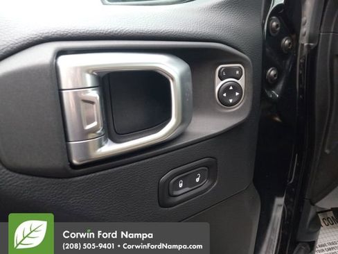 Used 2019 Jeep Wrangler Unlimited Rubicon image 11