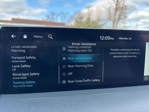 Used 2024 Genesis Electrified GV70 Advanced image 31