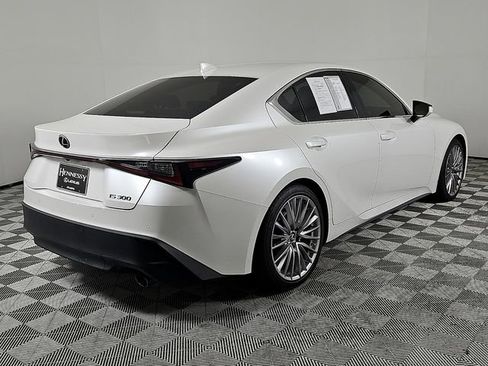 Used 2022 Lexus IS 300 w/ Premium Package RWD image 4