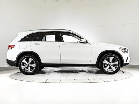 Used 2022 Mercedes-Benz GLC 300 4MATIC image 4