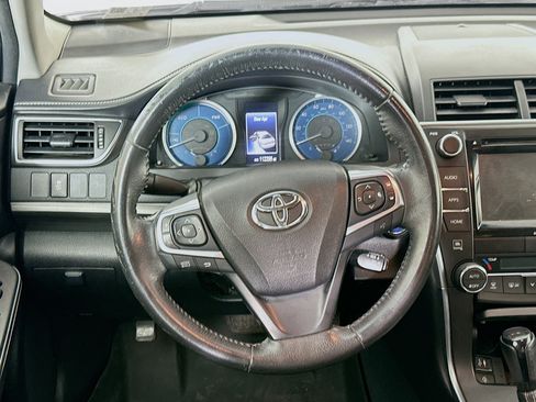 Used 2017 Toyota Camry XLE w/ Moonroof Package FWD image 17