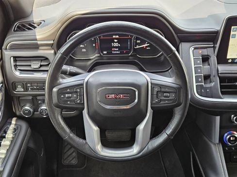Used 2021 GMC Yukon XL SLT w/ SLT Premium Package RWD image 31