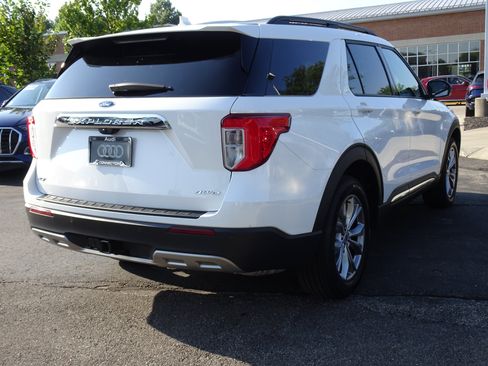Used 2023 Ford Explorer XLT w/ Equipment Group 202A AWD/4WD image 5
