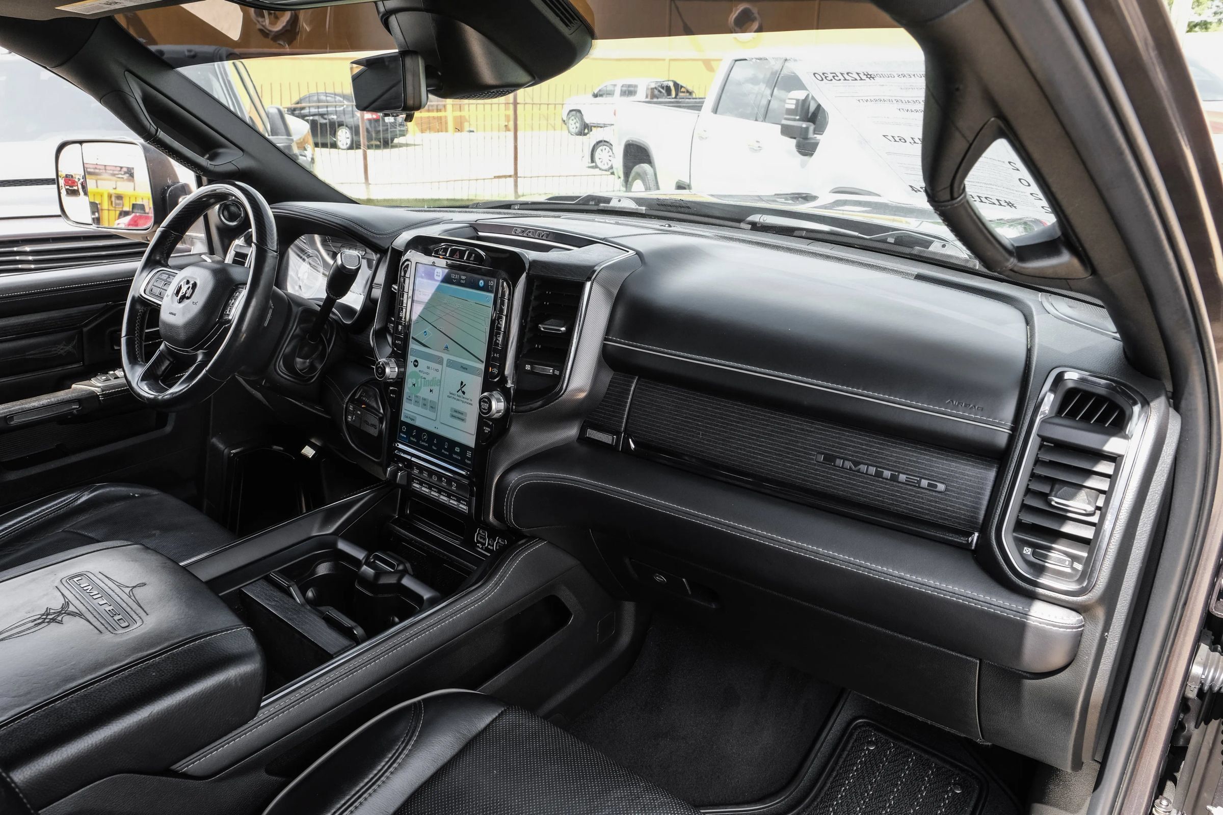 Used 2022 RAM 3500 Limited AWD/4WD image 13