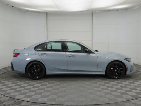 New 2026 BMW 330i Sedan w/ M Sport Package image 4