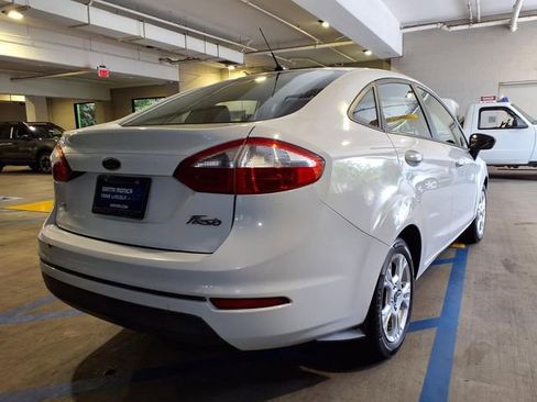Used 2015 Ford Fiesta SE FWD image 23