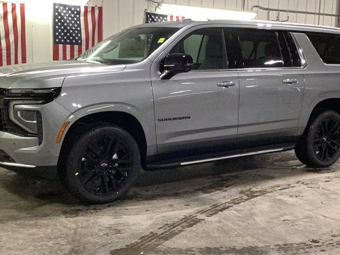 New 2026 Chevrolet Suburban Premier image 2