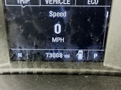 Used 2022 Chevrolet Traverse LT image 16