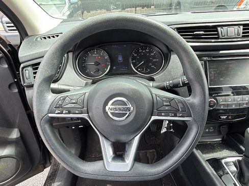 Used 2020 Nissan Rogue Sport S FWD image 25