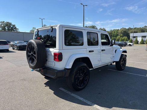 Used 2024 Jeep Wrangler Unlimited Sahara w/ Safety Group AWD/4WD image 5