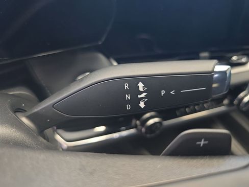 Used 2026 Chevrolet Equinox LT image 29