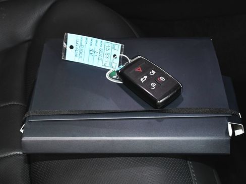 Used 2025 Land Rover Range Rover Sport Dynamic SE AWD/4WD image 66