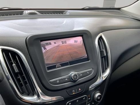 Used 2022 Chevrolet Equinox LT AWD/4WD image 11