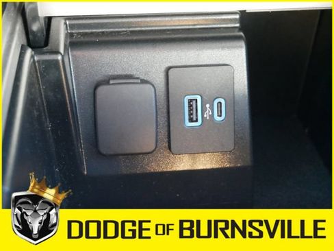 Used 2024 Ford Explorer XLT w/ Equipment Group 202A AWD/4WD image 23