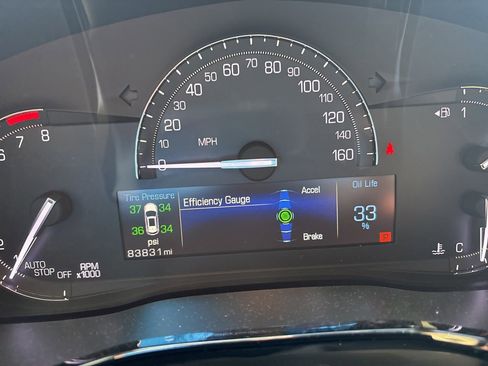 Used 2018 Cadillac XT5 FWD image 26